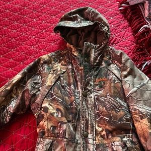 Cabelas Real Tree one piece hunting suit